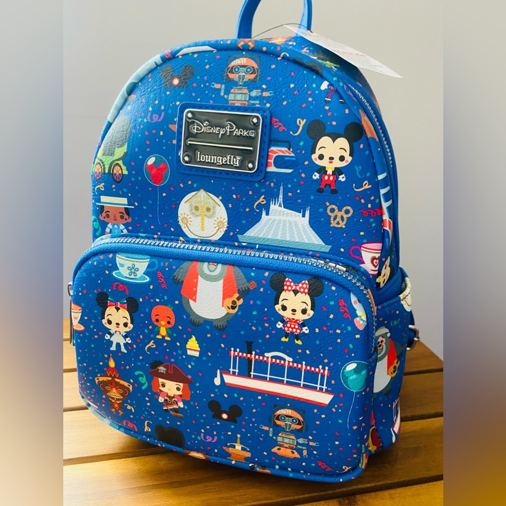 Loungefly Disneyparks backpack - NEW